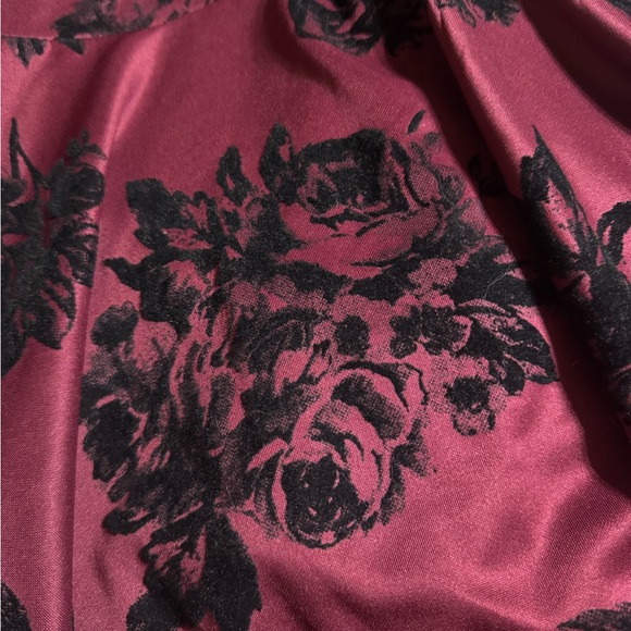 Iris Burgundy Wine Formal Dress with black floral and lace back design size L - Picture 7 of 7